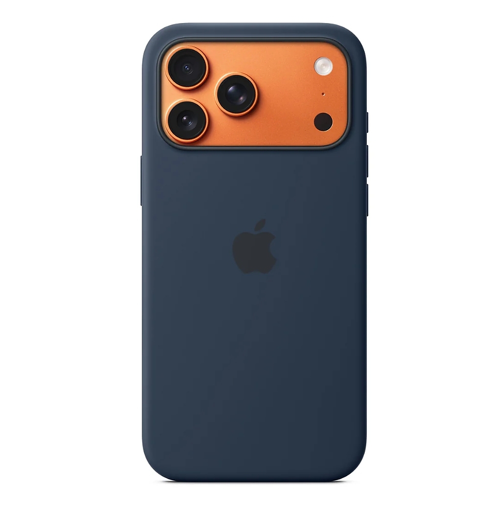 Apple iPhone 17 Pro Max Silicone Case with MagSafe &ndash; Midnight
